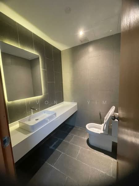Pejabat untuk Disewa di KLCC (KL City Centre) - Ivonne Yim - Bathroom - PropertyGuru.com.my
