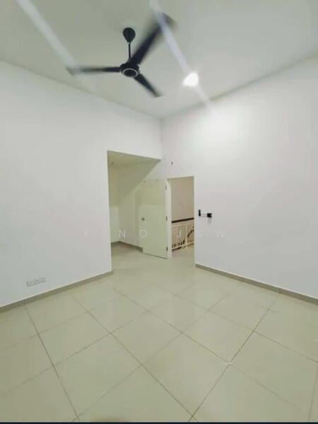 Dahlia @ Taman Seri Austin untuk Untuk Disewa - RM 3,000 /bulan, Feb 2026 - Interior - PropertyGuru.com.my