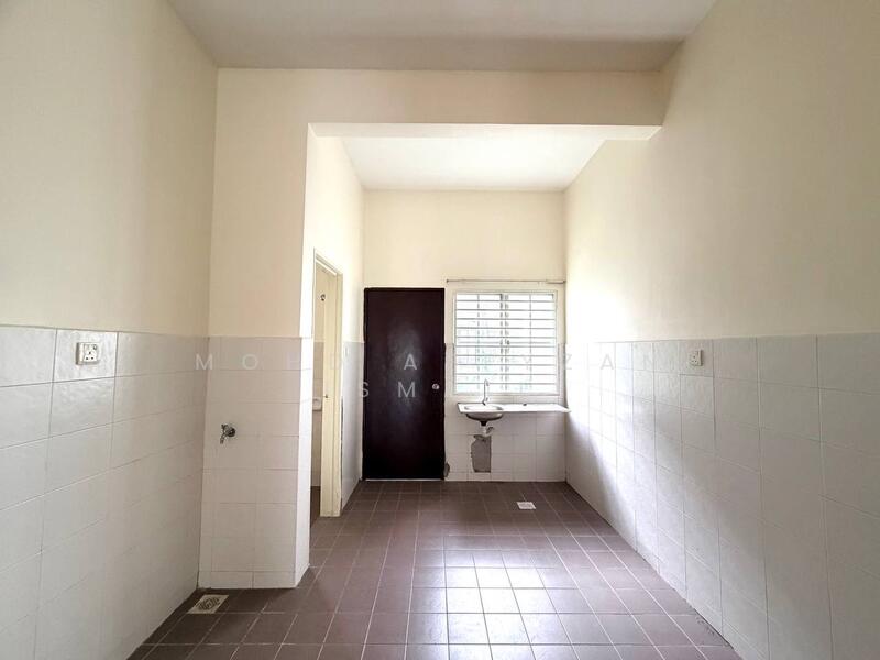2-storey Terraced House for Sale in Bandar Putera 2 (Klang) - Mohd Affyzan Ismail - Kitchen - PropertyGuru.com.my