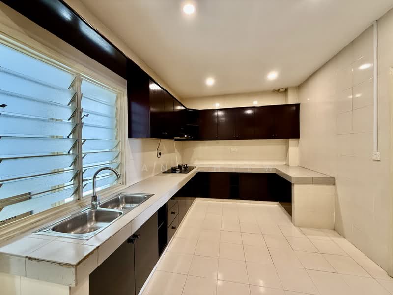 Condominium for Rent at Wickham Residence - Jean Chiew - Kitchen - PropertyGuru.com.my