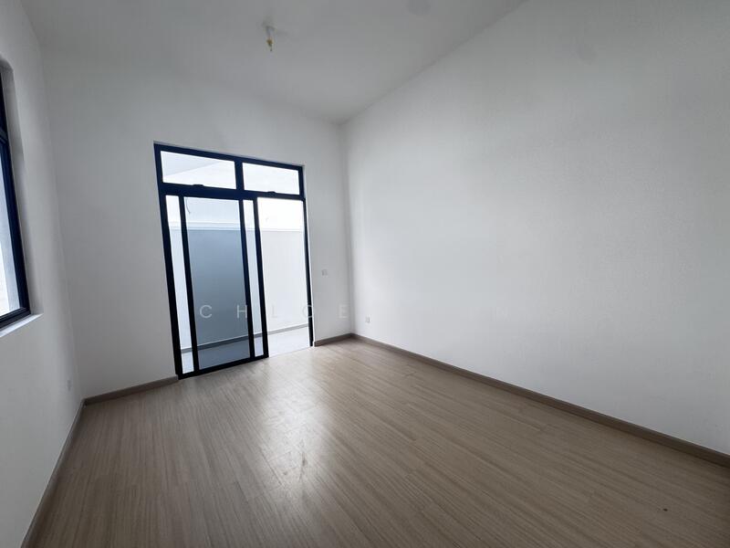 Common Room with Balcony