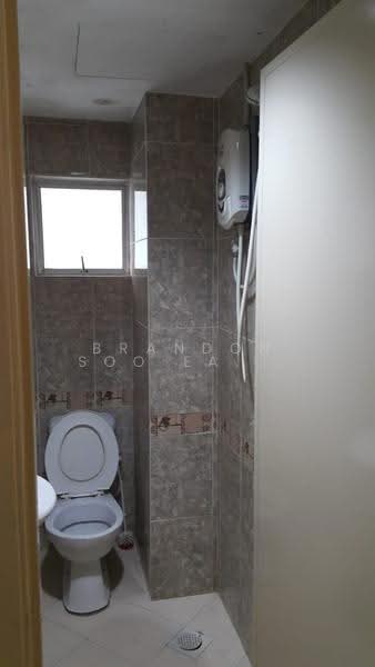 Kondominium untuk Dijual di Kepong Sentral Condominium - Brandon Soo Earn Khoo - Bathroom - PropertyGuru.com.my