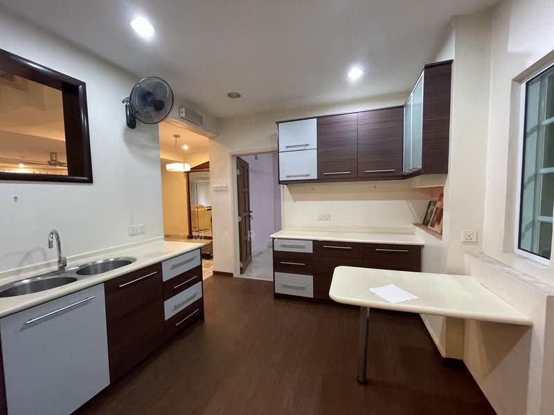 Terraced House for Sale in BANDAR PUCHONG JAYA (Puchong) - Mary Li - Kitchen - PropertyGuru.com.my