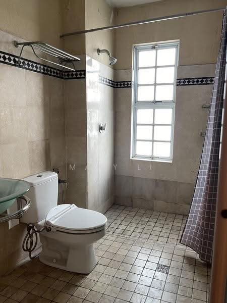 Terraced House for Sale in BANDAR PUCHONG JAYA (Puchong) - Mary Li - Bathroom - PropertyGuru.com.my