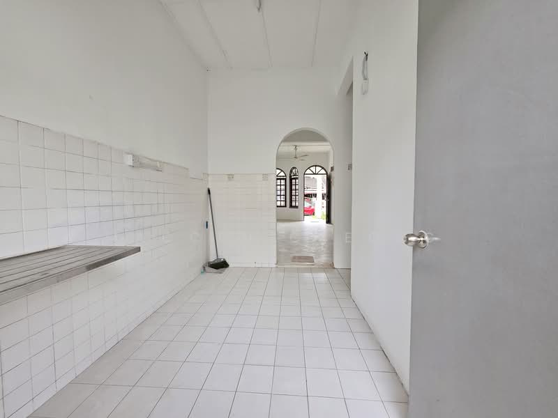 1-storey Terraced House for Sale in Seksyen 28, Taman Alam Megah (Shah Alam) - Maccen Cheong - Interior - PropertyGuru.com.my