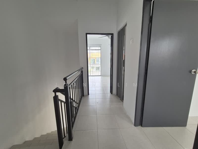 Rumah Teres untuk Disewa di Jasin (Melaka) - Joanne Lim - Corridor - PropertyGuru.com.my