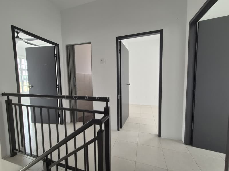 Rumah Teres untuk Disewa di Jasin (Melaka) - Joanne Lim - Corridor - PropertyGuru.com.my