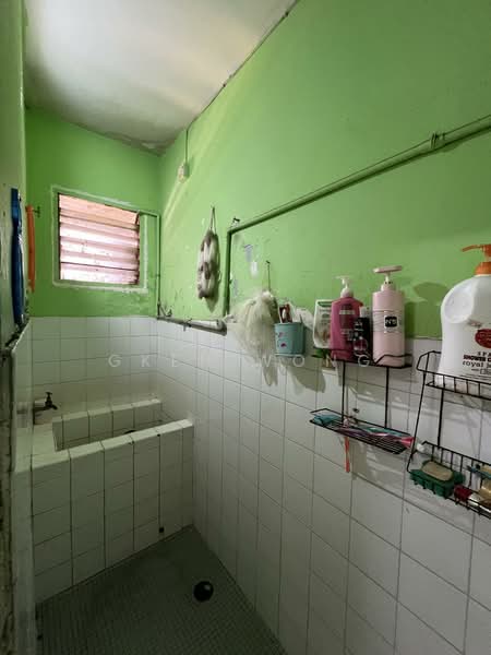 Rumah Teres 1 Tingkat untuk Dijual di SS2 (Petaling Jaya) - Gken Wong - Bathroom - PropertyGuru.com.my