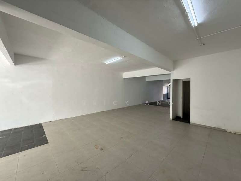 Shop for Rent in SS15 (Subang Jaya) - Derrick Ang - Interior - PropertyGuru.com.my