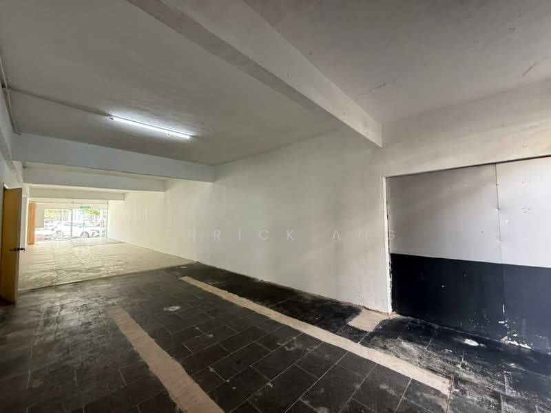 Shop for Rent in SS15 (Subang Jaya) - Derrick Ang - Entrance - PropertyGuru.com.my