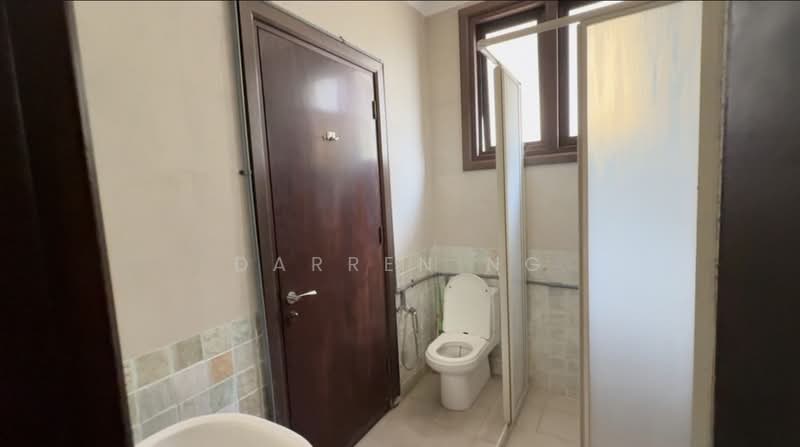 Rumah Banglo untuk Dijual di Seksyen U1 (Glenmarie) - Darren Ng - Bathroom - PropertyGuru.com.my