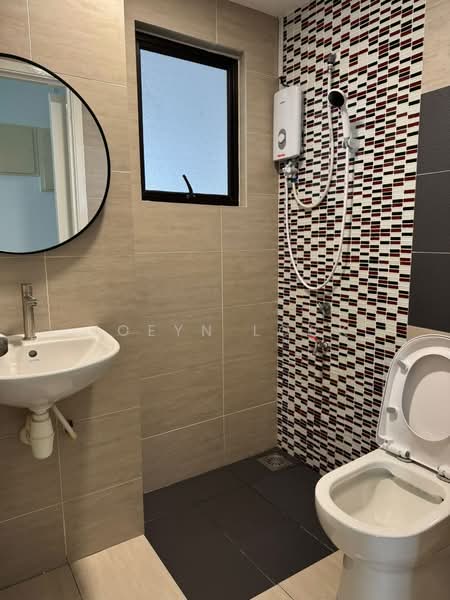 Condominium for Rent at Ujana Executive Apartment - Joeyn Lock - Bathroom - PropertyGuru.com.my