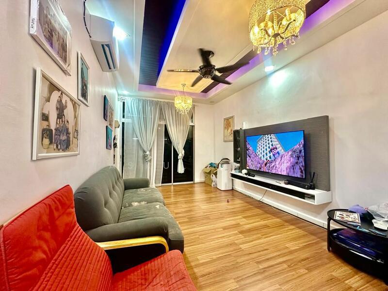 Rumah Teres 1 Tingkat untuk Dijual di Taman Serai Wangi (Padang Serai) - Hasrul Rosli - Living Room - PropertyGuru.com.my