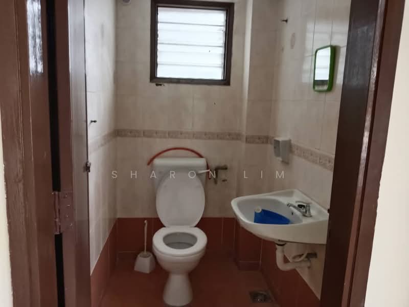 Apartment for Rent at Subang Perdana Goodyear Court 10 - Sharon Lim - Bathroom - PropertyGuru.com.my