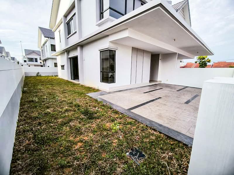 Rumah Berkembar untuk Dijual di Cyber 10 (Cyberjaya) - Nur Adibah Ishak - Exterior - PropertyGuru.com.my