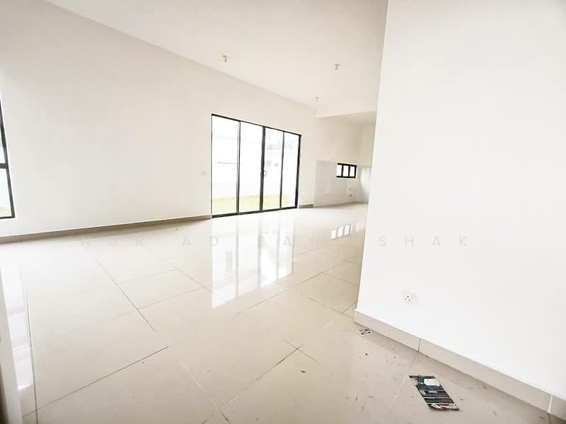 Rumah Berkembar untuk Dijual di Cyber 10 (Cyberjaya) - Nur Adibah Ishak - Living Room - PropertyGuru.com.my