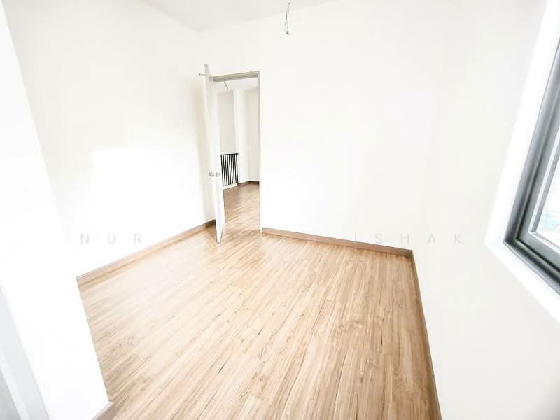 Rumah Berkembar untuk Dijual di Cyber 10 (Cyberjaya) - Nur Adibah Ishak - Interior - PropertyGuru.com.my