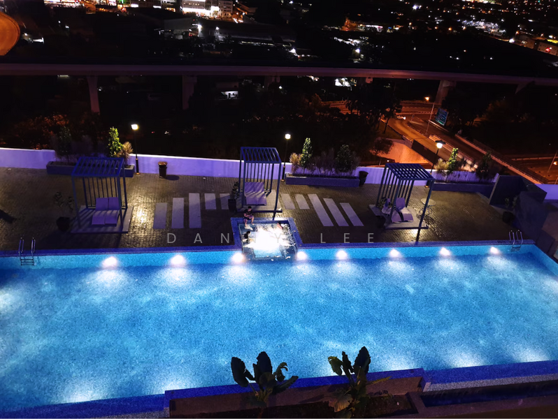 Servis Apartment untuk Dijual di Service Residence @ Landmark Residence 1 - Danny Lee - Pool - PropertyGuru.com.my