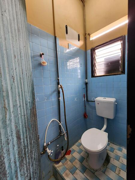 Bungalow for Rent in Jelapang (Ipoh) - Qazin Khoo - Bathroom - PropertyGuru.com.my