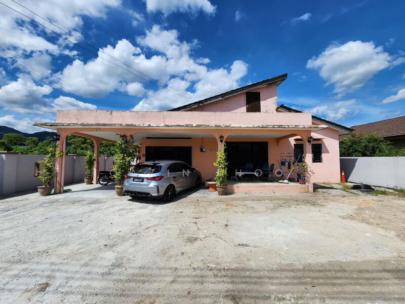 Bungalow for Rent in Jelapang (Ipoh) - Qazin Khoo - Exterior - PropertyGuru.com.my