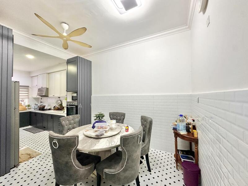 2-storey Terraced House for Sale in Seksyen U11 (Shah Alam) - Salawati Busro - Kitchen - PropertyGuru.com.my