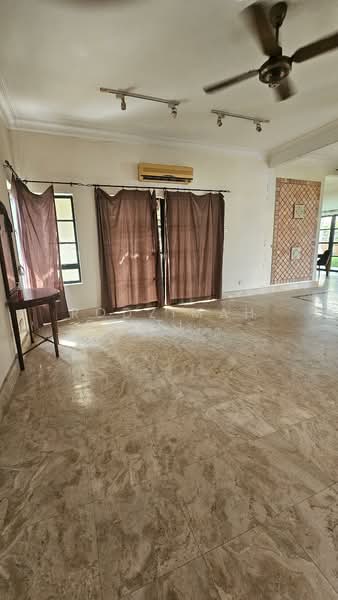 Bungalow for Rent in Bukit Jelutong (Shah Alam) - Rodzimah Binti Mohd Rodzi - Living Room - PropertyGuru.com.my