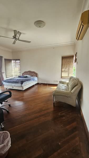 Bungalow for Rent in Bukit Jelutong (Shah Alam) - Rodzimah Binti Mohd Rodzi - Bedroom - PropertyGuru.com.my