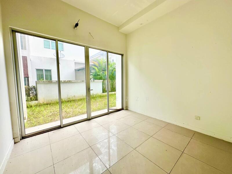 2-storey Terraced House for Sale in Bandar Saujana Putra (Tanjong Duabelas) - Ezra Ezzry - PropertyGuru.com.my