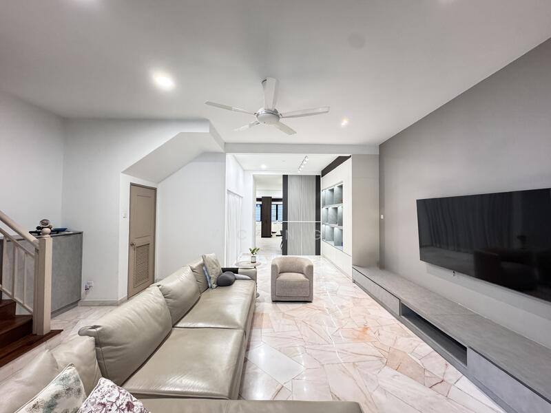 Rumah Teres 2 Tingkat untuk Dijual di Pju 1a (Ara Damansara) - KC Ng - Living Room - PropertyGuru.com.my