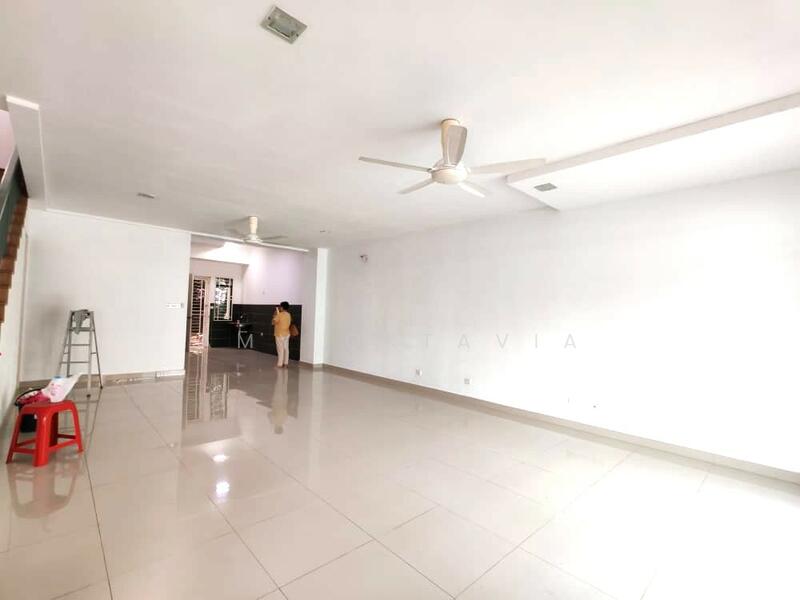 2-storey Terraced House for Sale in Cyberjaya (Selangor) - Amy Oktavia - Living Room - PropertyGuru.com.my