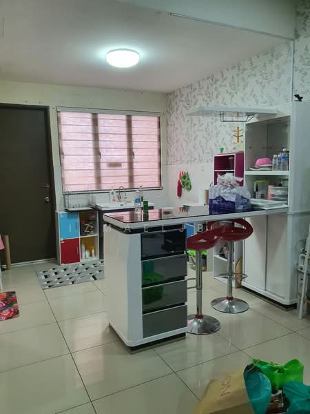 Rumah Teres 3 Tingkat untuk Dijual di Taman Anggun 3 (Rawang) - Izmaeljb . - Kitchen - PropertyGuru.com.my