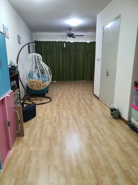Rumah Teres 3 Tingkat untuk Dijual di Taman Anggun 3 (Rawang) - Izmaeljb . - Living Room - PropertyGuru.com.my