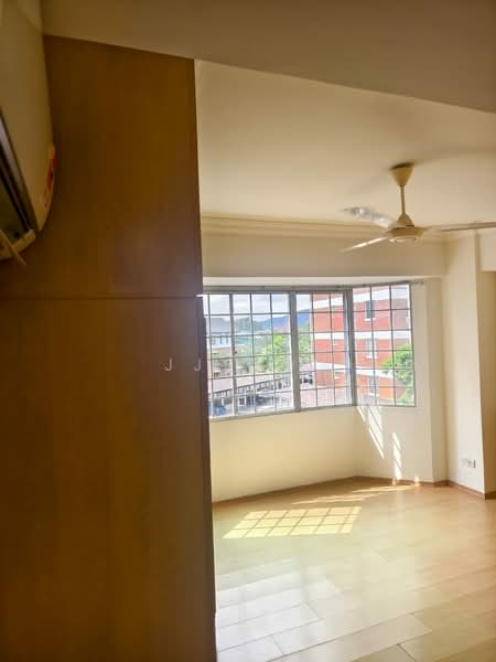 Kondominium untuk Disewa di Green Acre - JJ Ooi - Living Room - PropertyGuru.com.my