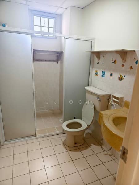Kondominium untuk Disewa di Green Acre - JJ Ooi - Bathroom - PropertyGuru.com.my