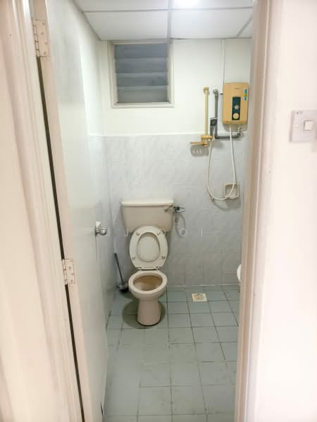 Kondominium untuk Disewa di Green Acre - JJ Ooi - Bathroom - PropertyGuru.com.my