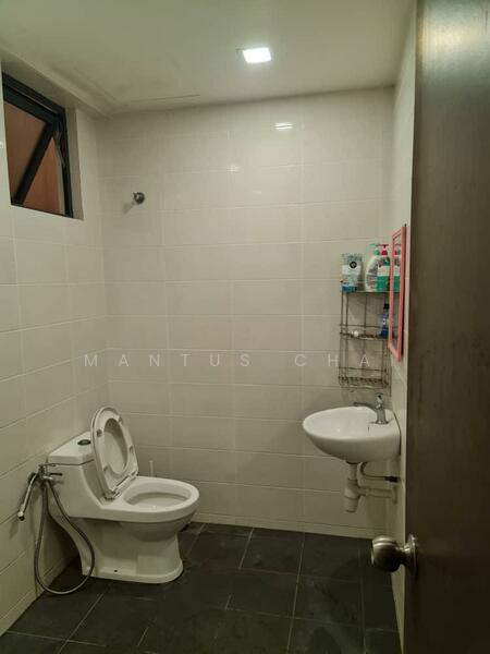 Service Residence for Rent at Service Residence @ Landmark Residence 2 - Mantus Chai - Bathroom - PropertyGuru.com.my