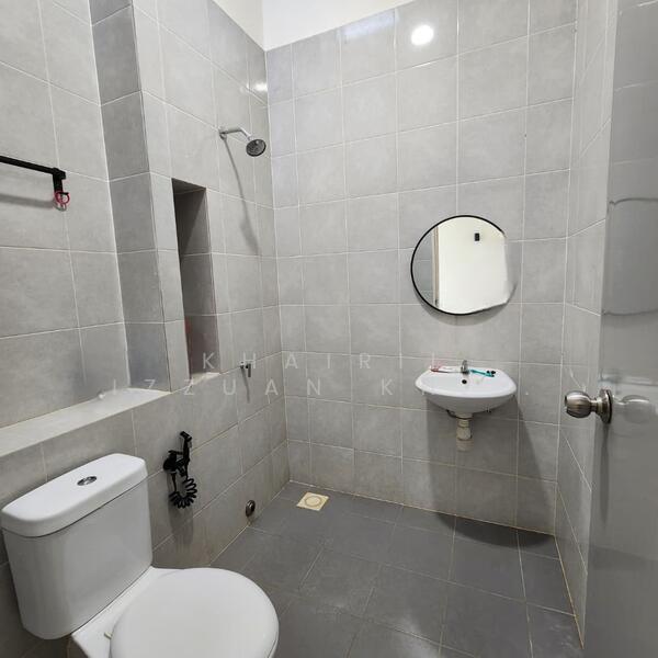 2-storey Terraced House for Sale in Eco Grandeur (Puncak Alam) - Khairil Izzuan Khairuddin - Bathroom - PropertyGuru.com.my
