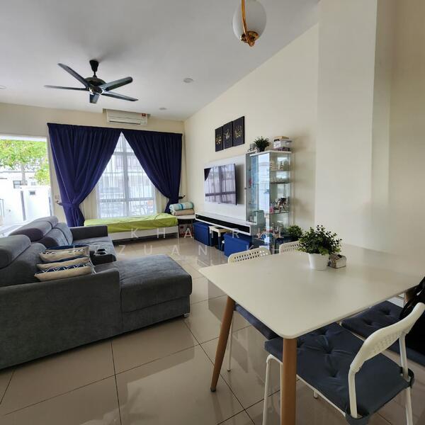 2-storey Terraced House for Sale in Eco Grandeur (Puncak Alam) - Khairil Izzuan Khairuddin - Living Room - PropertyGuru.com.my