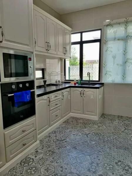 2.5-storey Terraced House for Sale in Sepang (Selangor) - Eugene Yap - Kitchen - PropertyGuru.com.my