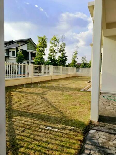 2.5-storey Terraced House for Sale in Sepang (Selangor) - Eugene Yap - Exterior - PropertyGuru.com.my