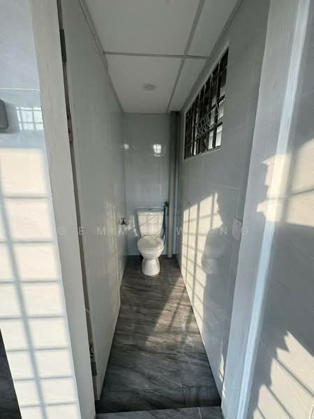 Shop for Sale in Taman Tasek (Johor Bahru) - Gemma Wong - Bathroom - PropertyGuru.com.my