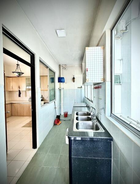 Straits Regency untuk Untuk Dijual - RM 800,000, Feb 2026 - Kitchen - PropertyGuru.com.my