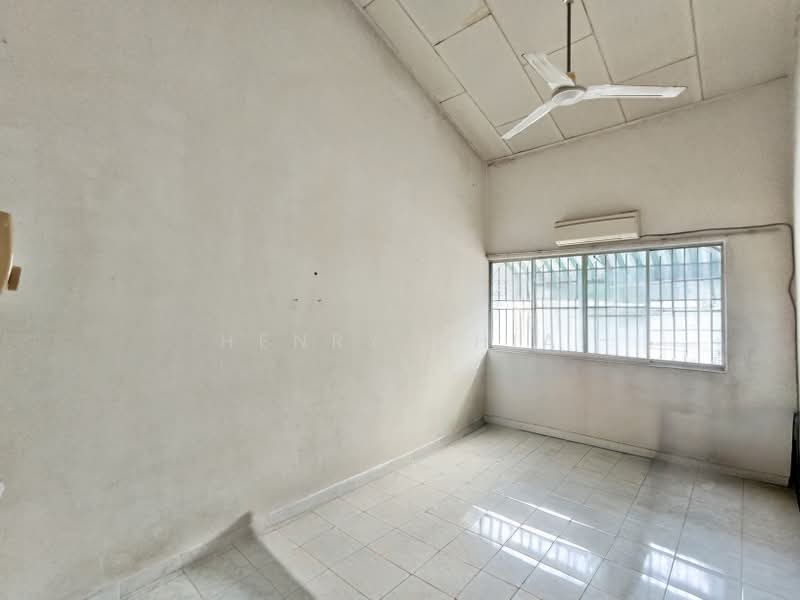 Rumah Teres 2 Tingkat untuk Dijual di Taman Connaught (Cheras) - Henry Chia - Interior - PropertyGuru.com.my