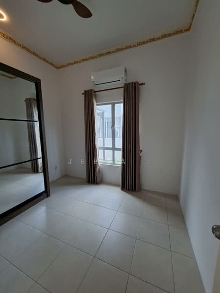Erama @ Iringan Bayu untuk Untuk Dijual - RM 678,000, Mac 2026 - Bedroom - PropertyGuru.com.my