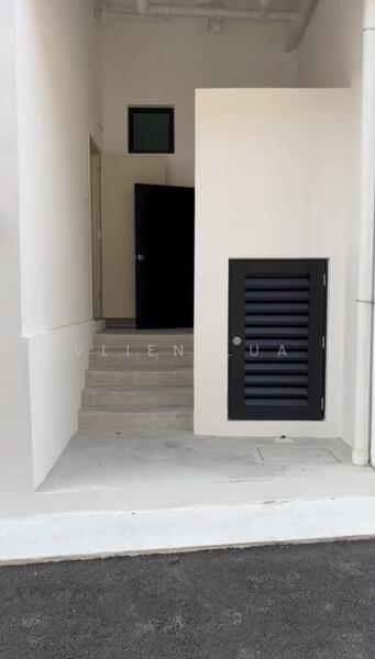 Shop for Rent in Taman Desa Cemerlang (Ulu Tiram) - Vlien Lua - Exterior - PropertyGuru.com.my