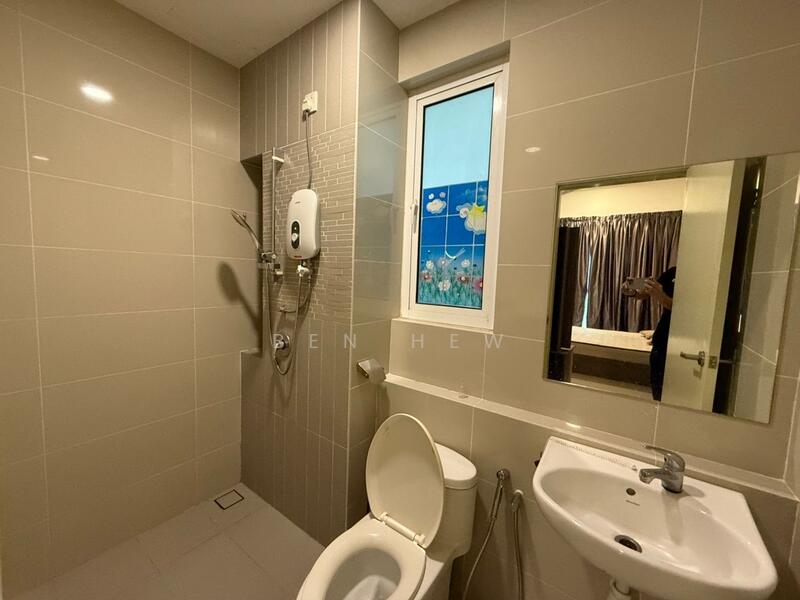 Orchard Ville untuk Untuk Disewa - RM 1,750 /bulan, Feb 2026 - Bathroom - PropertyGuru.com.my
