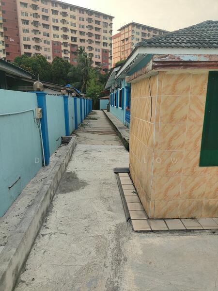 Zero-Lot Bungalow for Rent in Kampung Lembah Jaya Utara (Ampang) - Desmond Low - Exterior - PropertyGuru.com.my