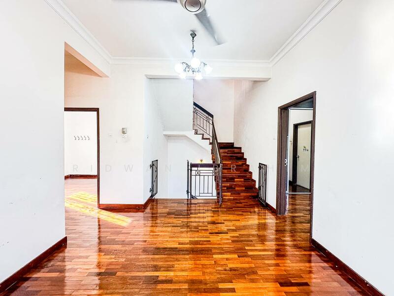 2.5 Storey Superlink Terrace Presint 16, Putrajaya untuk Untuk Dijual - RM 1,390,000, Mac 2026 - Living Room - PropertyGuru.com.my