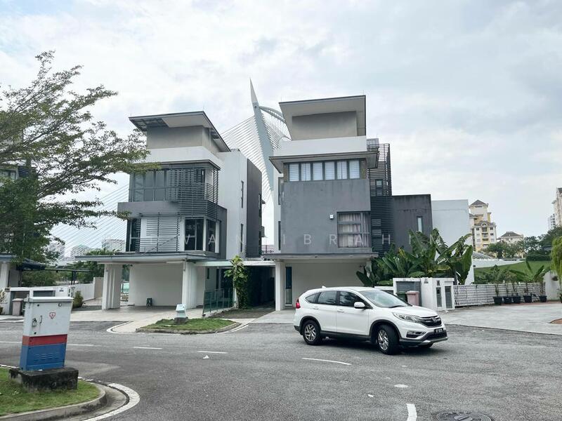 For Sale - 3 Storey Semi D Near the Lake P8 Putrajaya