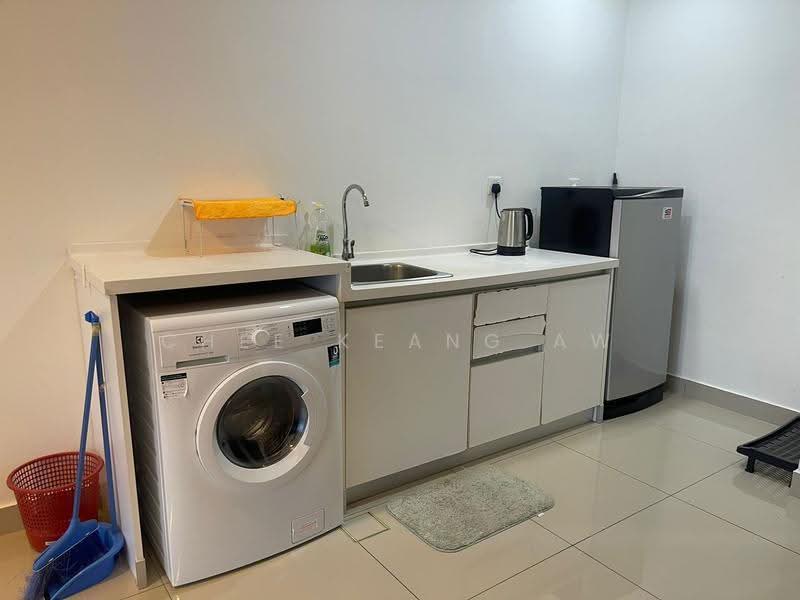 Service Residence for Rent at Trefoil @ Setia City - Chee Keang Aw - Kitchen - PropertyGuru.com.my